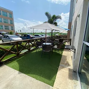 Flat Terreo Muro Alto Clube Com Sala Reversível Segundo Pôrto das Galinhas
